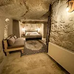 מלון Takunya Cave *