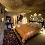 מלון Takunya Cave