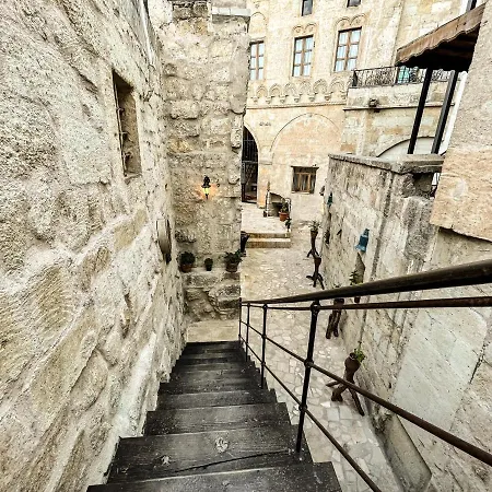 Takunya Cave Hotell *